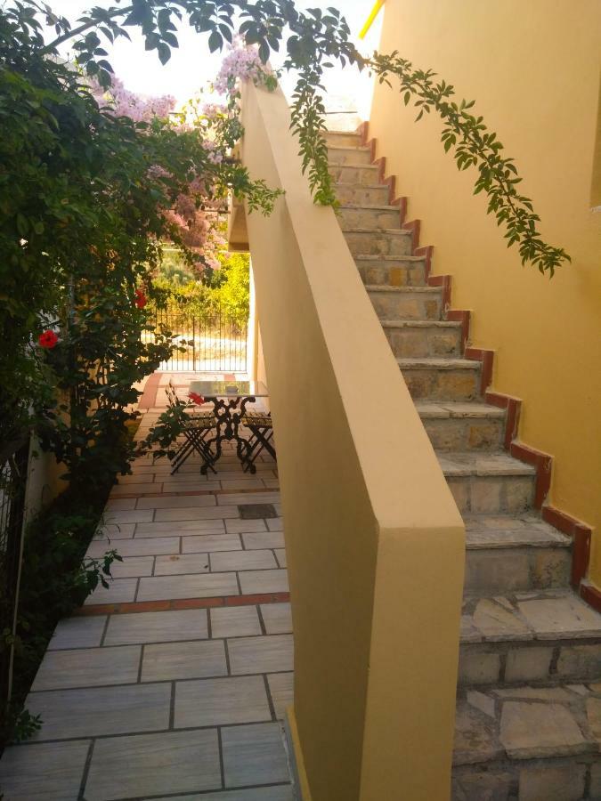 Ferienwohnung House With Garden Near The Sea Agia Efimia Exterior foto
